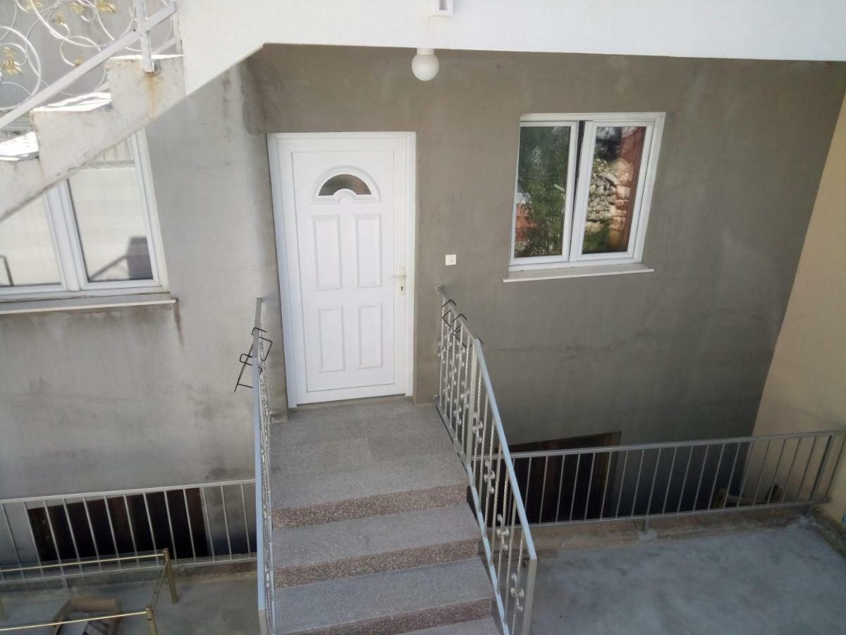 Apartmani Maris 特罗吉尔 外观 照片